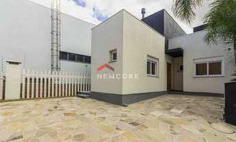 Imagem: Casa de condomínio em Rua Eroni Soares