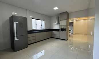 Imagem 7: Casa 03 suítes com piscina, pertinho do Jardins Marselha (Bela Morada