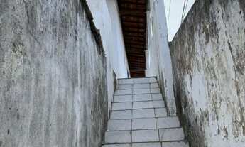 Imagem: Casa térrea com três Kitnet parte superior