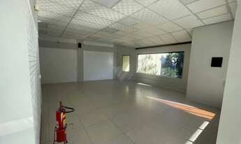 Imagem 4: Centro Galpão / depósito com 5 vagas na garagem