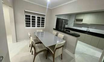 Imagem 7: Casa à venda, com 3 quartos, com 250 m²