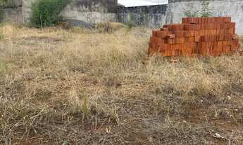 Imagem: 2 terrenos a no jockey club