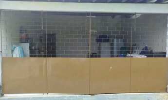 Imagem 2: Áreas à venda em rua pública