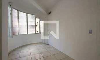 Imagem 2: Apartamento à Venda - Centro, 1 Quarto, 35 m2