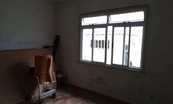 Imagem 3: Casa para venda possui 300 metros quadrados com 7 quartos em Ramos - Rio de Janeiro - RJ