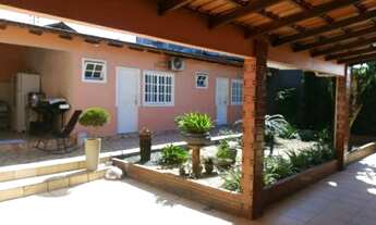 Imagem: Casa para venda tem 400 metros quadrados