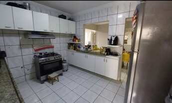 Imagem 4: Casa para venda tem 85 metros quadrados com 2 quartos em Jardim Tropical