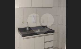 Imagem 4: Edificio no coração da gruta de lourdes