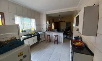 Imagem 2: Casa para venda possui 80 metros quadrados com 2 quartos em Balneário Gaivota - Itanhaém