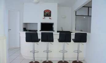 Imagem 7: Casa Beira da Lagoa da Conceição, muito ampla, ao lado do Centrinho