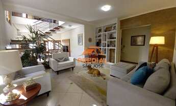 Imagem 2: Casa charmosa em Urbanova com suíte, churrasqueira e piscina