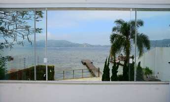 Imagem 4: Casa Beira da Lagoa da Conceição, muito ampla, ao lado do Centrinho