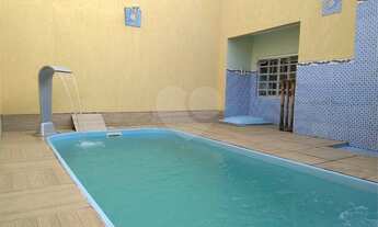 Imagem: Sobrado com 298 m², localizado no bairro