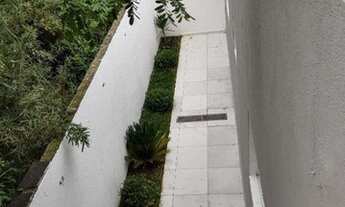 Imagem 6: Casa com piscina