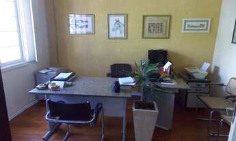 Imagem 3: Belo sobrado, com ótima localização