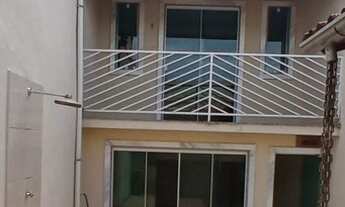 Imagem: Casa com 02 quartos e quintal atrás no