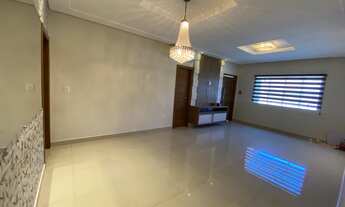 Imagem: Casa com 3 suítes, piscina com aquecedor