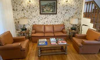 Imagem 5: Casa de condomínio para venda tem 270 metros quadrados com 4 quartos com armários