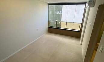 Imagem 2: Apartamento para venda com 188 metros quadrados com 3 quartos em Ponta D'Areia - São