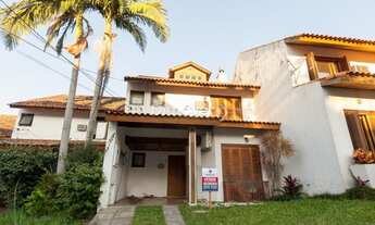 Imagem: PORTO ALEGRE - Casa de Condomínio - CAVALHADA