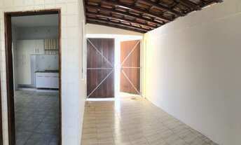 Imagem 5: Casa para aluguel possui 150 metros quadrados com 4 quartos, sendo três dormitórios e uma