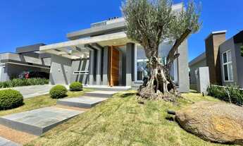 Imagem 3: Casa em condomínio térrea de 4 suítes de altisimo padrão construtivo!