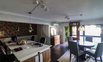 Imagem 6: Oportunidade Vila Romana, imóvel residencial com terreno aberto para duas ruas