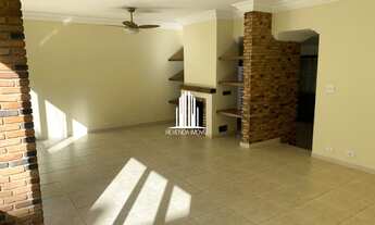 Imagem 4: Casa no Residencial 5 com 4 dormitórios(sendo 2 suítes), 4 vagas de garagem, hidromassagem