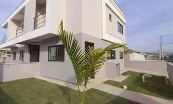 Imagem: Baita sobrado de Esquina!