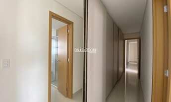 Imagem 6: Apartamento com 4 Quartos e 5 banheiros à Venda, 246 m² por R$ 1.800.000