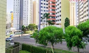 Imagem 2: Curitiba - Apartamento Padrão - Cristo Rei