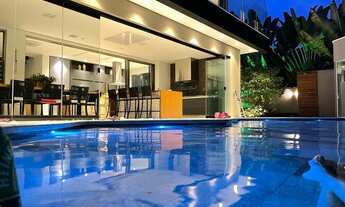 Imagem: Casa com 6 dormitórios à venda na Riviera