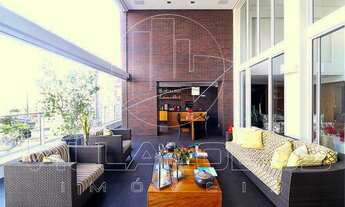 Imagem: Apartamento com pé direito duplo