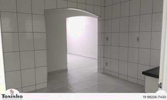 Imagem 6: Casa com 3 quartos + 1 casa nos fundos de 1 quarto, 3 vagas de garagem. Aceita terreno