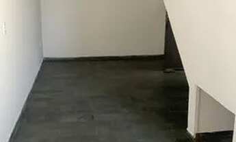 Imagem 2: Casa Aluga Casa com 1 dormitório