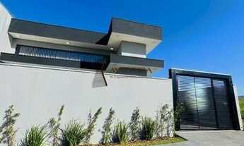 Imagem: Casa à venda, 32 quartos, 3 suítes, 2