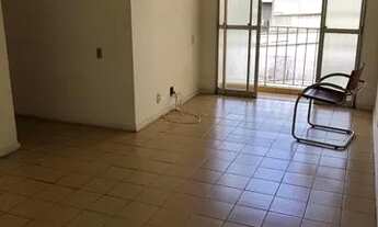 Imagem 2: Cond. Nossa Sra. de Fátima - Adrianópolis - Apto com 3 quartos