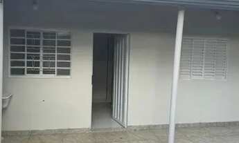 Imagem 4: ALUGO LINDA CASA RECÉM REFORMADA