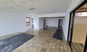 Imagem 6: Apartamento - Beira Mar de Candeias - 04 Qts/01 Suíte - C/Planejados - Varanda - Piscina