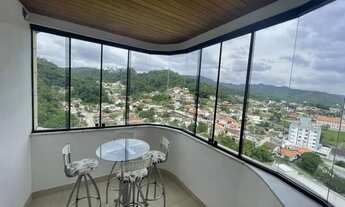 Imagem 6: Edifício localizado próximo á Igreja Luterana da Rua João Pessoa. Próximo a padaria, posto