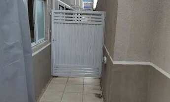 Imagem 2: Sobrado com 2 Dormitórios em Condomínio no Maracanã, Última Casa com Grande Quintal