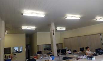 Imagem 5: Centro comercial para aluguel possui 180 metros quadrados com 2 quartos