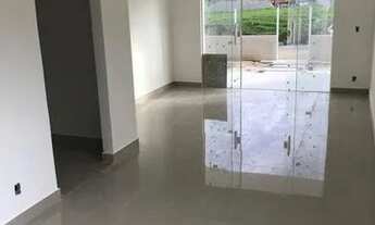 Imagem 2: Maravilhosa e Ampla Casa no Cond. Solar dos Cantarinos