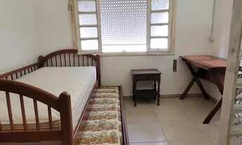 Imagem 2: Kitnet/conjugado para aluguel possui 12 metros quadrados com 1 quarto