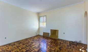 Imagem 2: Casa Residencial 3 dormitórios 3 vagas no Bairro Cristo Redentor, Porto Alegre/RS, 140m²