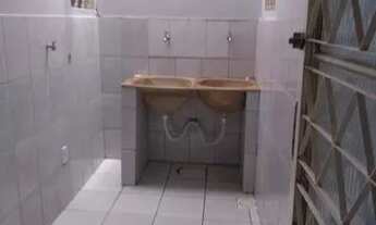 Imagem 2: Alugo casa de fundo na QNN 8