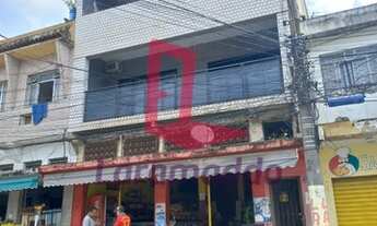 Imagem 2: Prédio inteiro para venda com loja comercial no primeiro andar