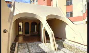 Imagem: Imobiliária Unique Vende Casa Arcos, na