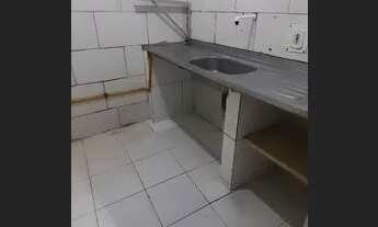 Imagem 4: Centro Gamboa Lojas com 35 e 60 metros metros R$ 800,00 e R$ 1.300,00