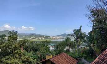 Imagem: KitNet no Bairro Saco Grande. Local tranquilo